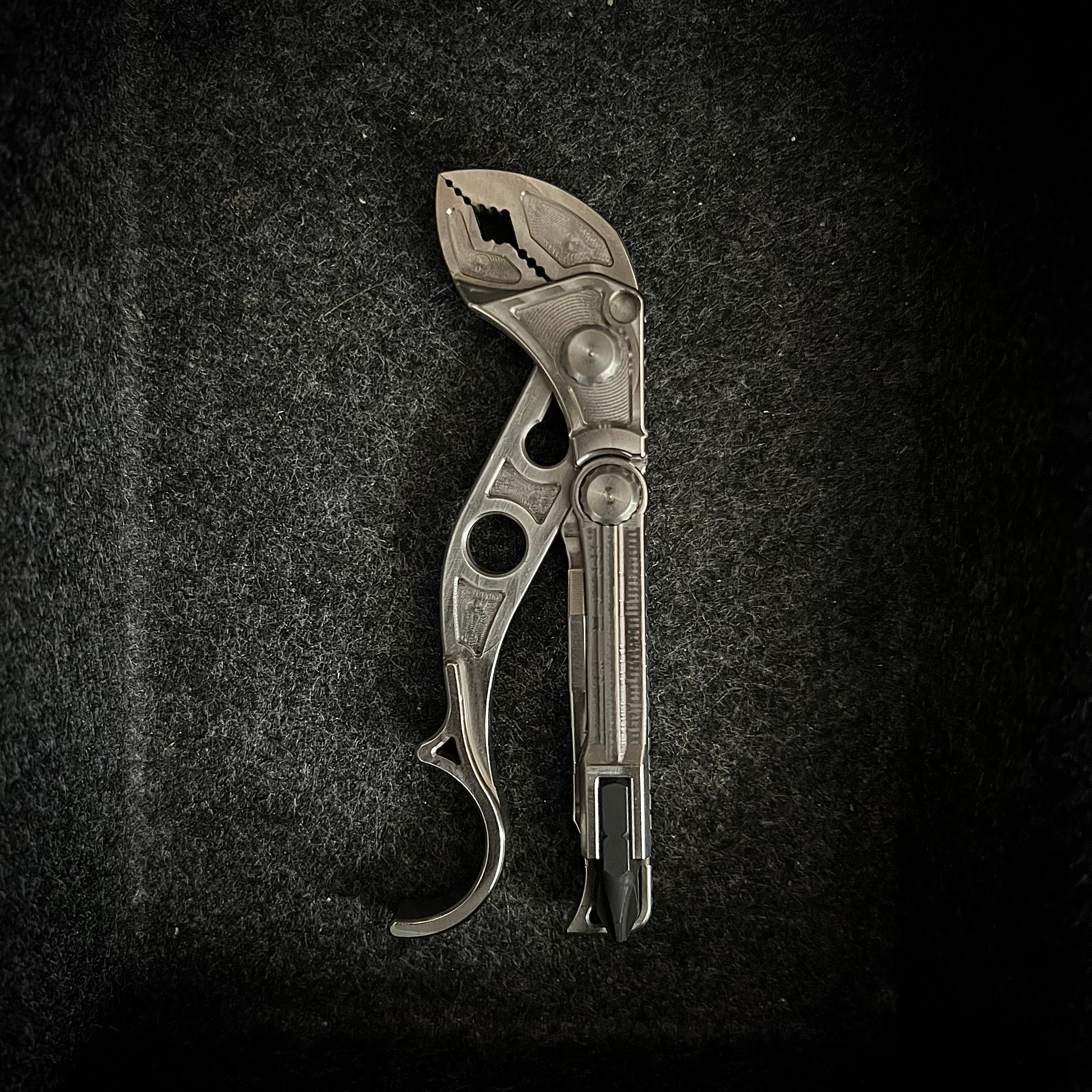 M1 ST Gen. 1 — USA-Made EDC Multi-Tool | ROLR Tool Co